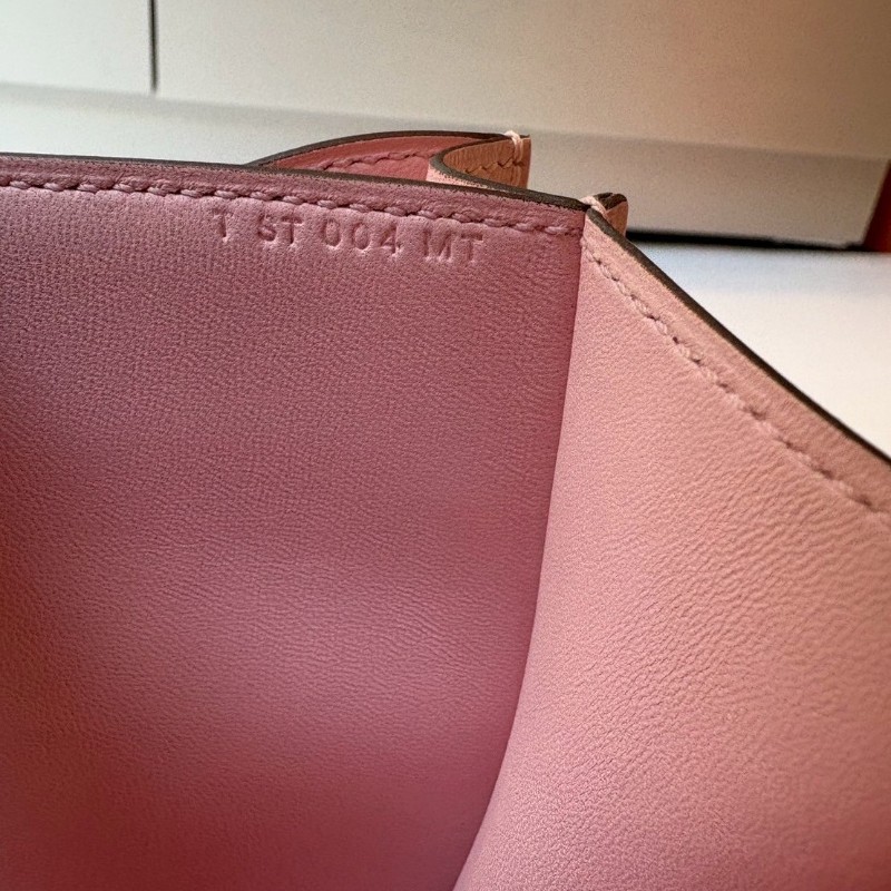 Hermes 蜥蜴皮釦櫻花粉皮康康 constance 19-17