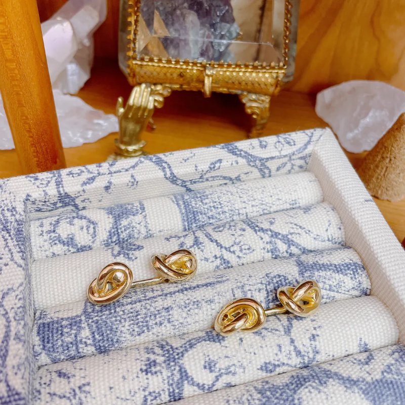 Gucci 中古品金色䄂口鈕-0