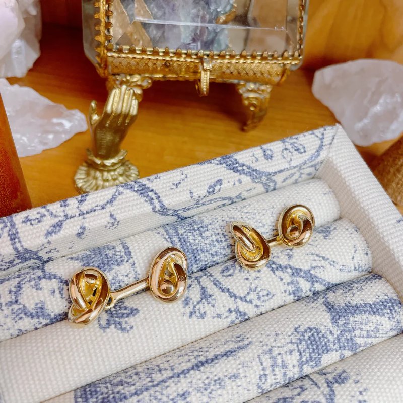 Gucci 中古品金色䄂口鈕-1