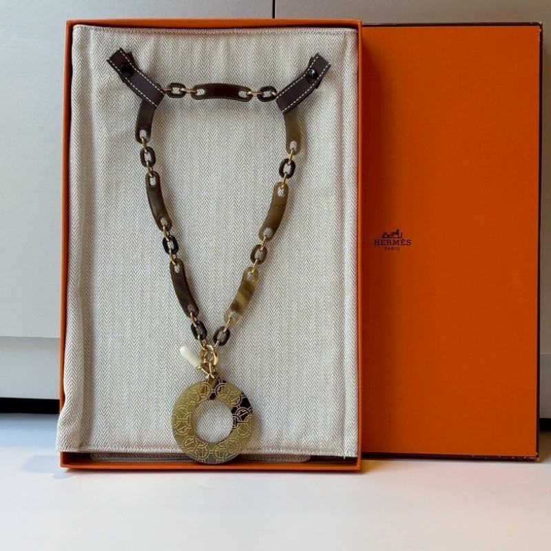 Hermes 咖啡帶金色水牛角項鍊-0