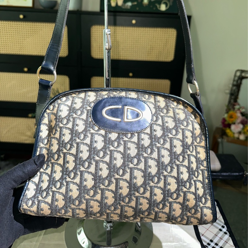 Dior 帆布海軍藍肩背包 貝殼包-6