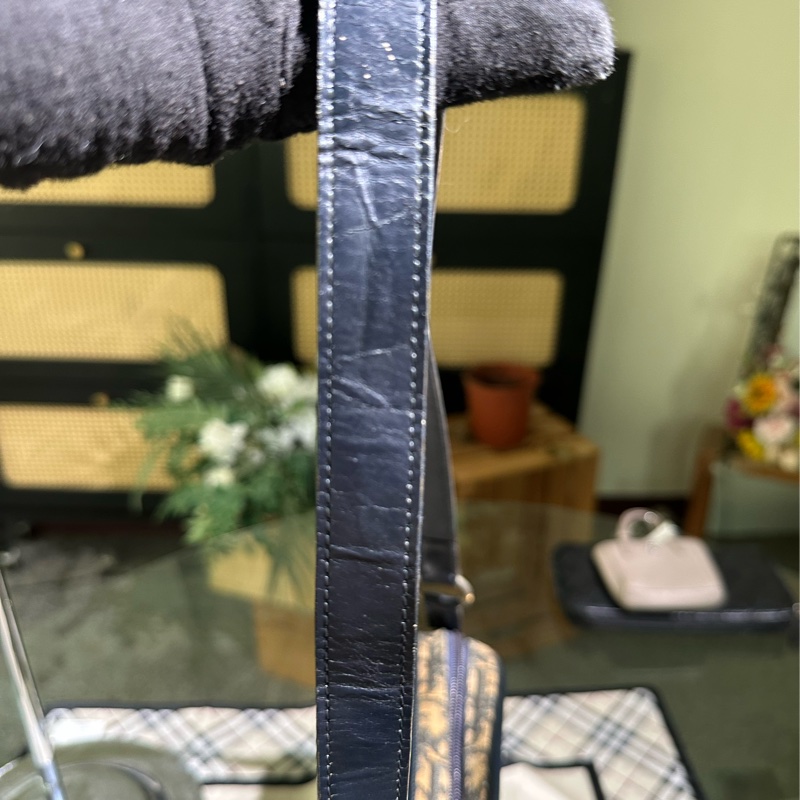 Dior 帆布海軍藍肩背包 貝殼包-21