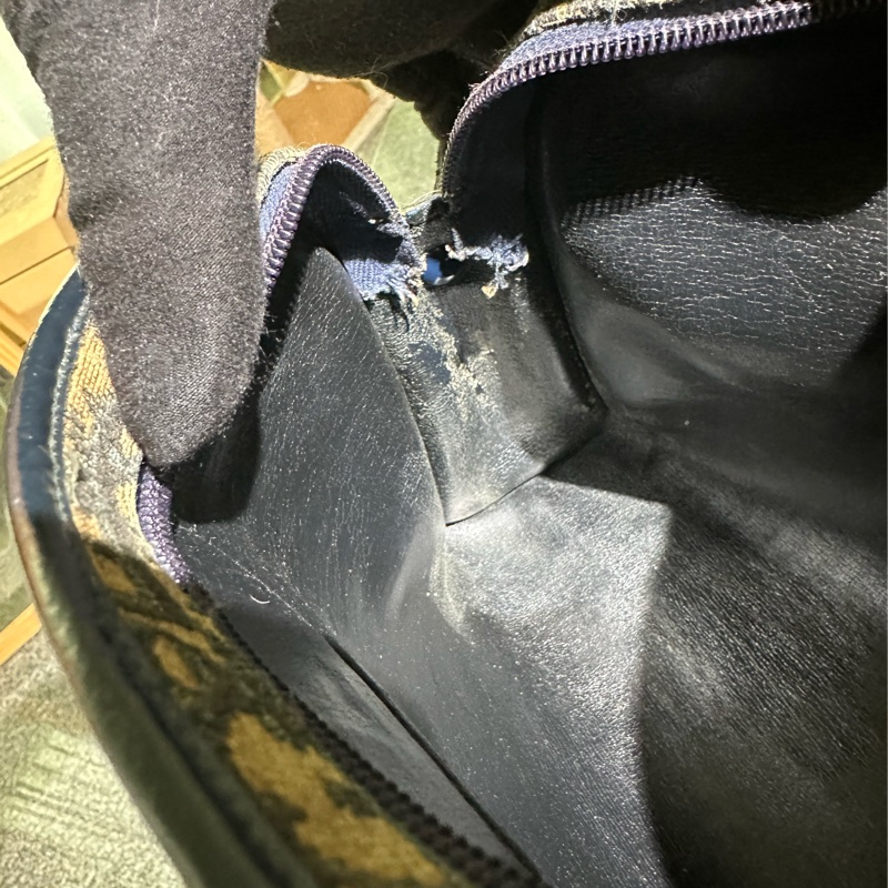 Dior 帆布海軍藍肩背包 貝殼包-25