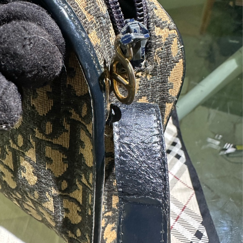 Dior 帆布海軍藍肩背包 貝殼包-35