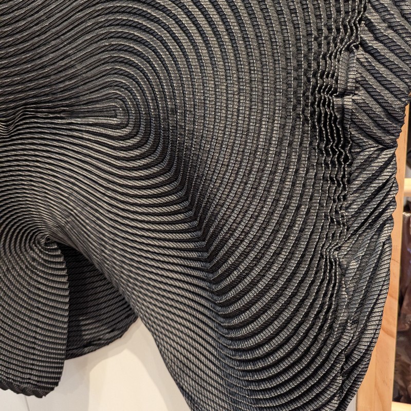 三宅一生主線花苞 立體蒸氣延展 短洋裝-4