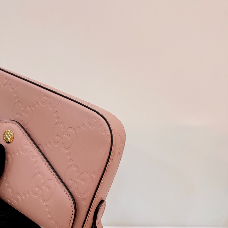 莉亞精品♡Gucci 772794 壓紋斜背包 粉 全新閒置品-11