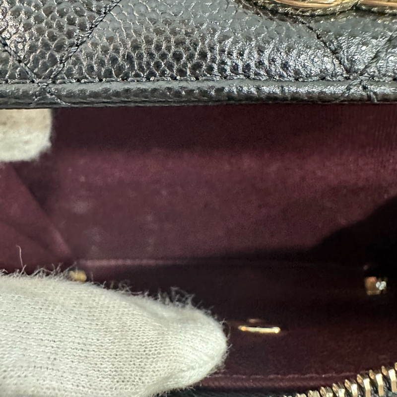 Chanel A93749 黑荔枝皮淡金釦斜背包 相機包-40