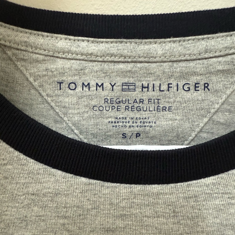 Tommy Hilfiger 經典S號灰色短袖上衣（全新、有吊牌）-7