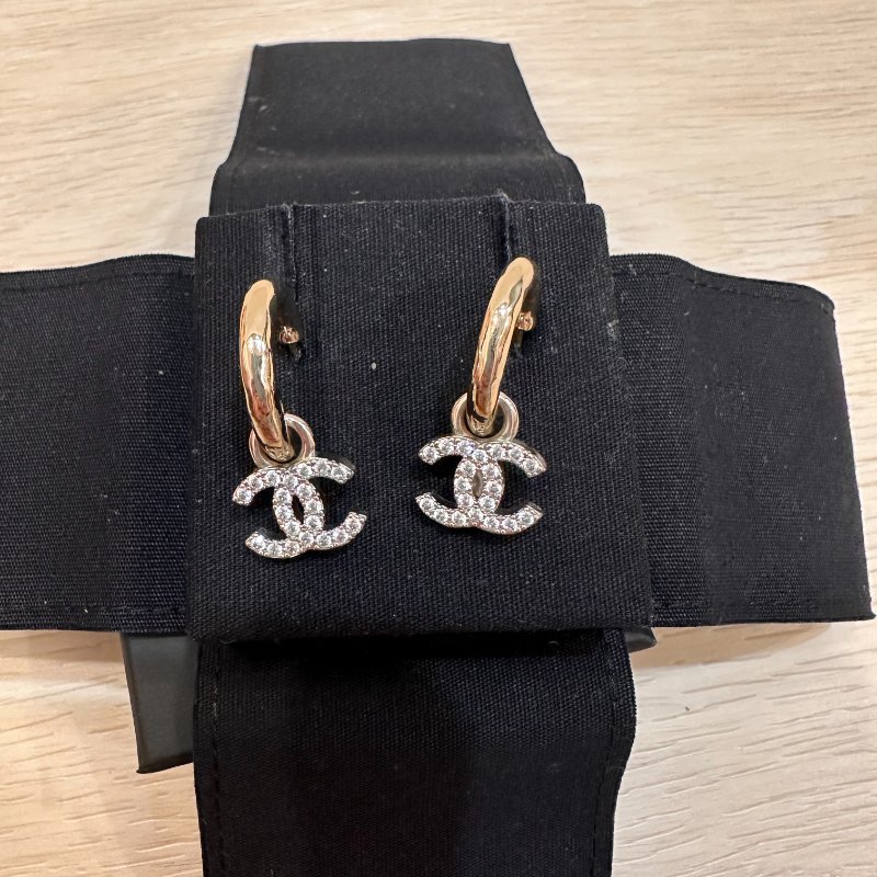 chanel 水鑽吊墜耳環-0