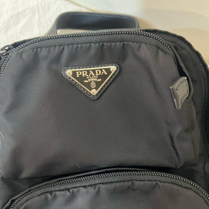 ෆPrada 單肩後背包-9