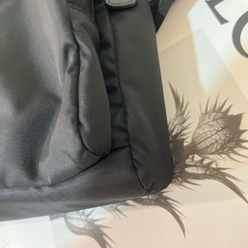 ෆPrada 單肩後背包-14