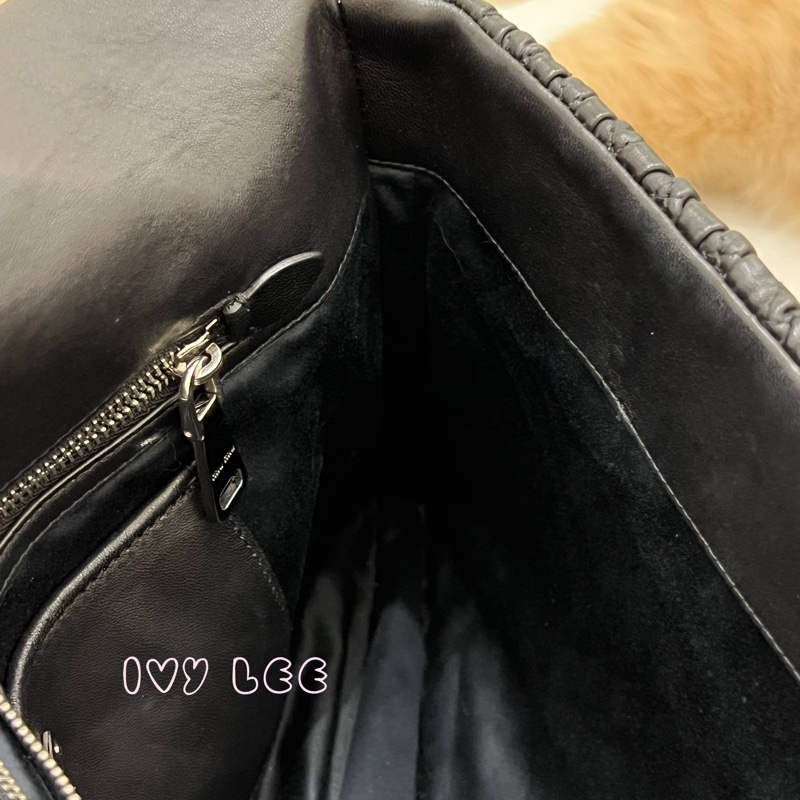 Miu Miu 黑色 Matelasse 皮革抓皺 水晶 雙背帶 單肩包 正品 二手精品-4