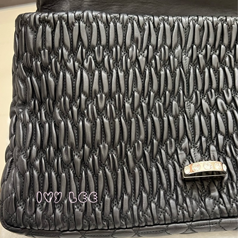 Miu Miu 黑色 Matelasse 皮革抓皺 水晶 雙背帶 單肩包 正品 二手精品-22