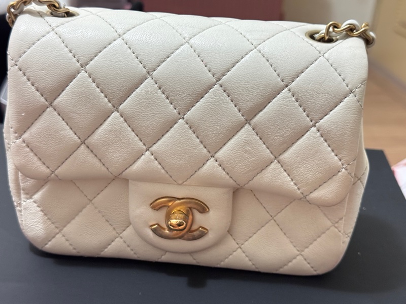✨ Chanel 金球方胖 小羊皮 白色稀有款|正品鑑定|附防塵袋與盒子✨-0