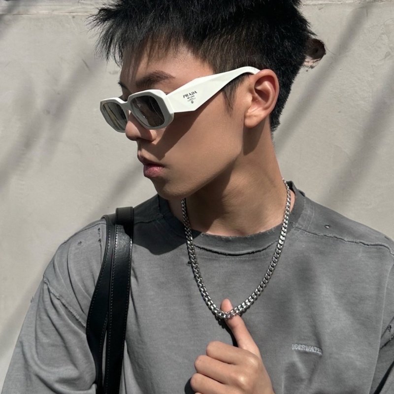 Prada 復古白色 太陽眼鏡 男女通用 全新全配-3