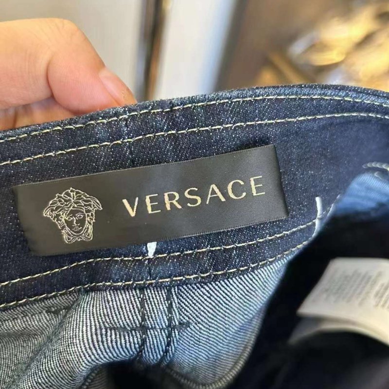 VERSACE 牛仔褲 尺寸25碼 沒甚麼穿非常新-2