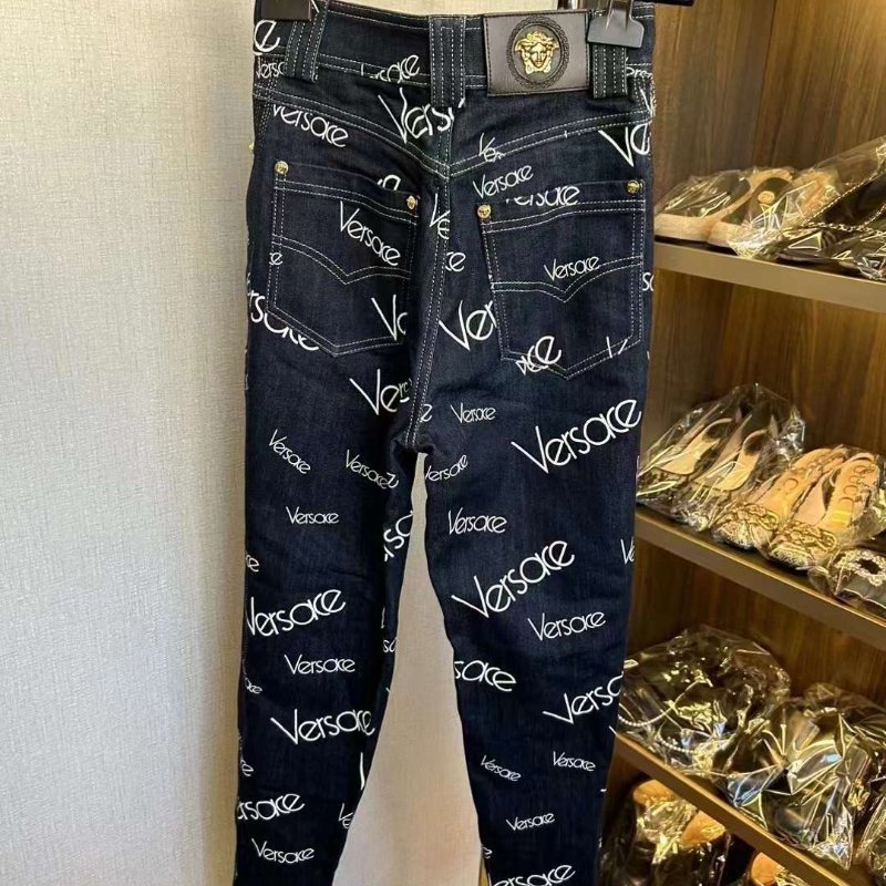 VERSACE 牛仔褲 尺寸25碼 沒甚麼穿非常新-3