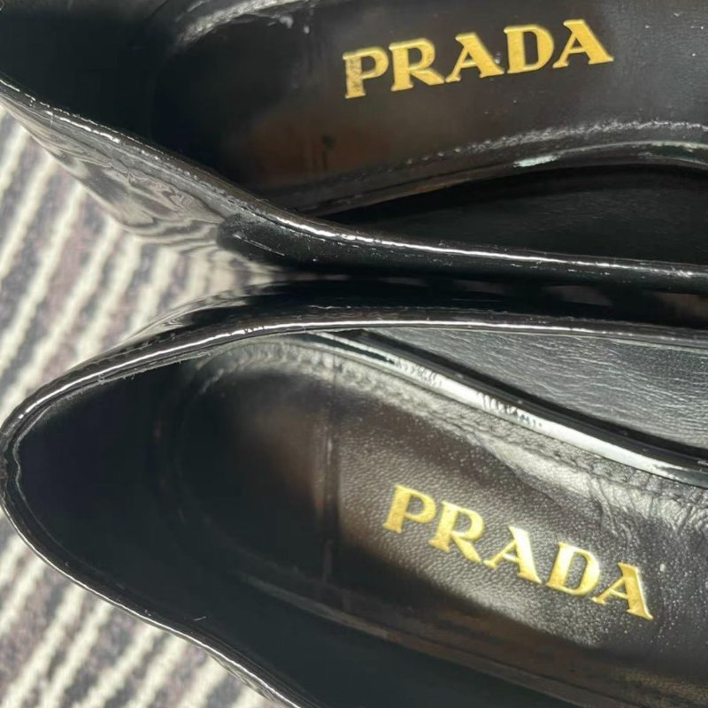 Prada 黑色平底樂福鞋 35號 九成新-3