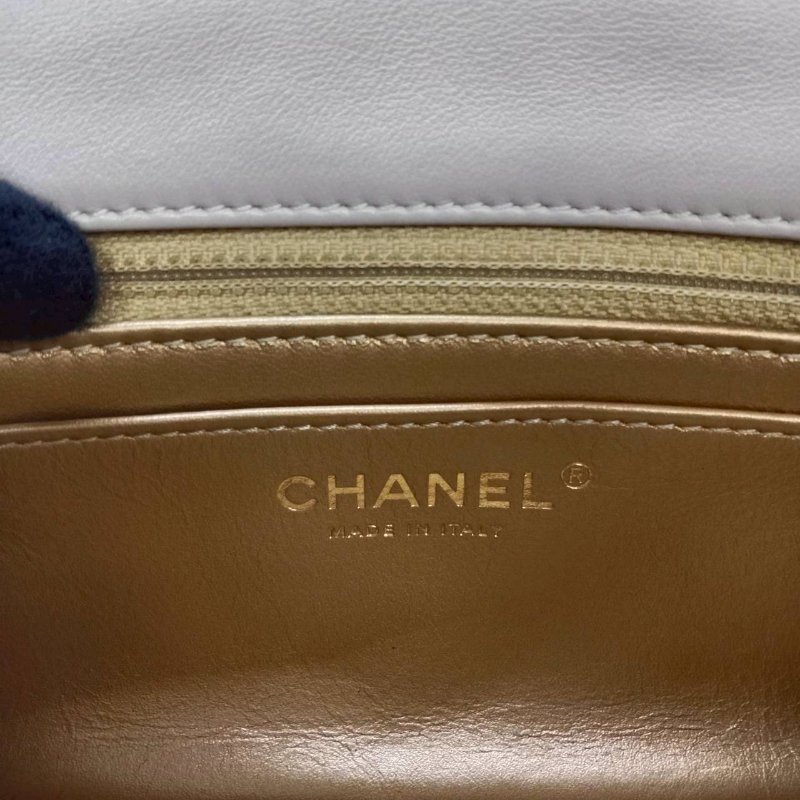 CHANEL 淡紫灰金球方胖-7