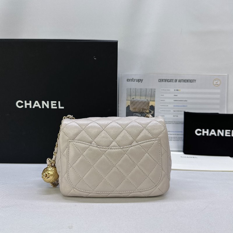 CHANEL 淡紫灰金球方胖-1