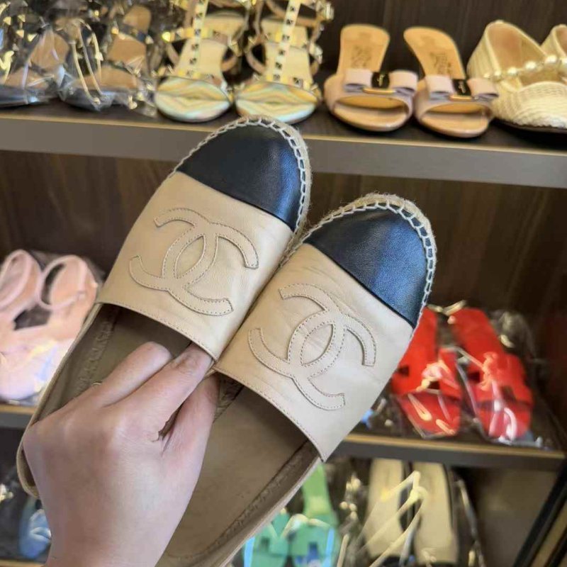 CHANEL 漁夫鞋 38號 後跟內裡有磨損 穿上正面看很新-0