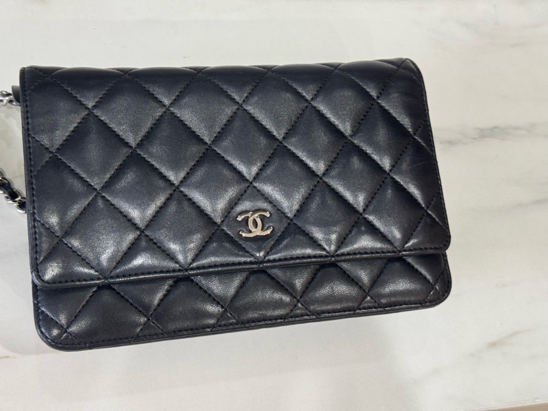 CHANEL 香奈兒 經典雙C Logo鏈子皮夾/WOC斜背包-1