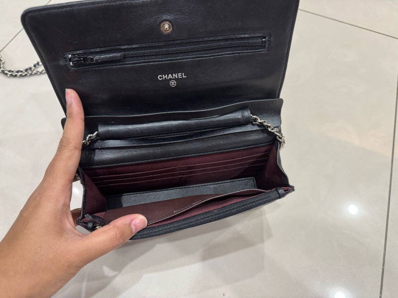 CHANEL 香奈兒 經典雙C Logo鏈子皮夾/WOC斜背包-3