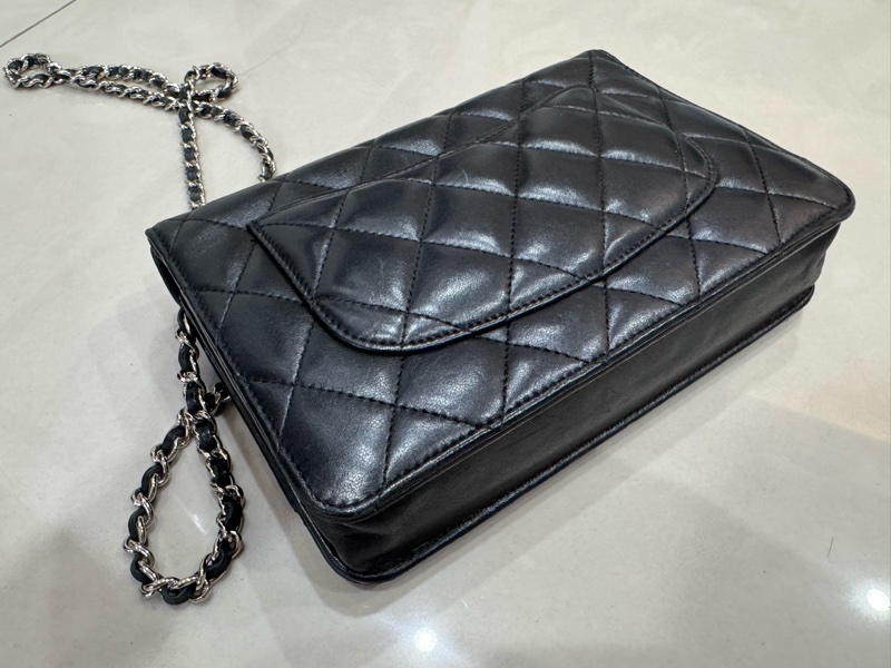 CHANEL 香奈兒 經典雙C Logo鏈子皮夾/WOC斜背包-6