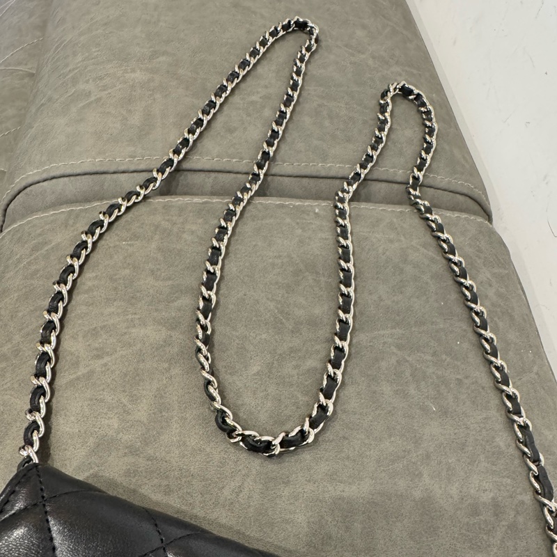 CHANEL 香奈兒 經典雙C Logo鏈子皮夾/WOC斜背包-15