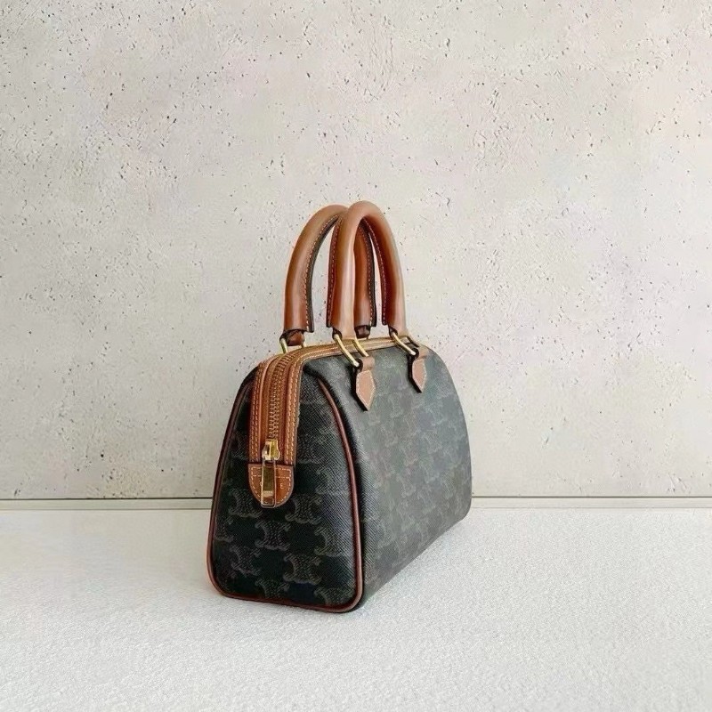 Celine small Boston bag
波士頓包-1