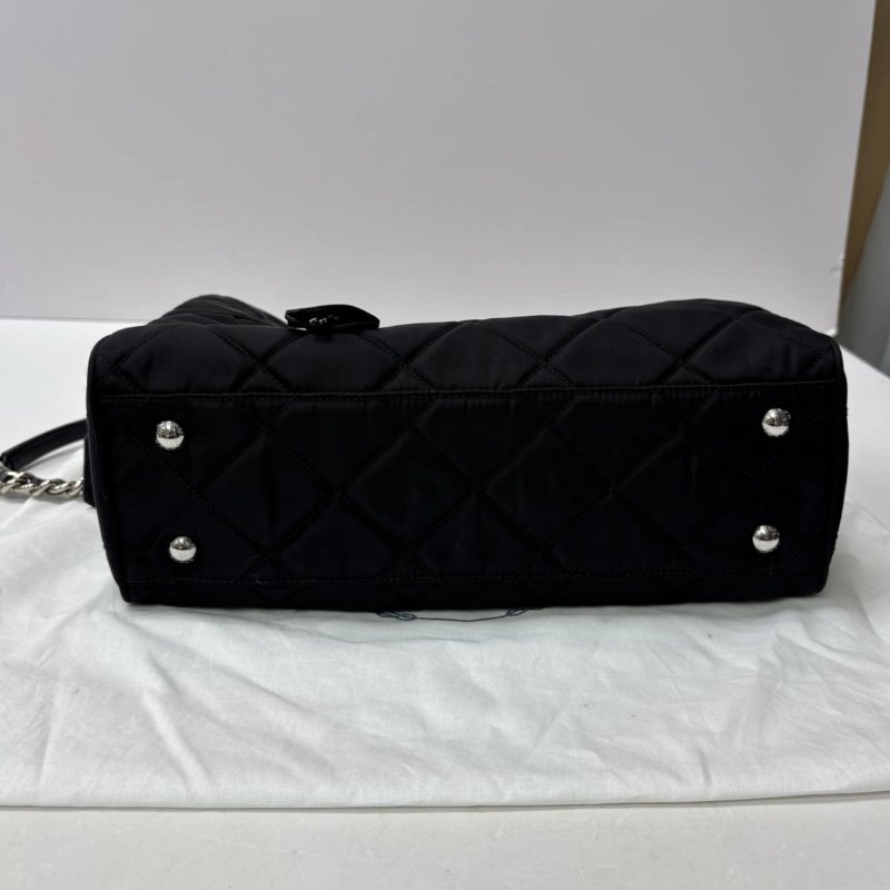 PRADA 黑銀尼龍波士頓30托特肩背手提包 30*20*10 99新配件塵袋鑰匙鎖-4