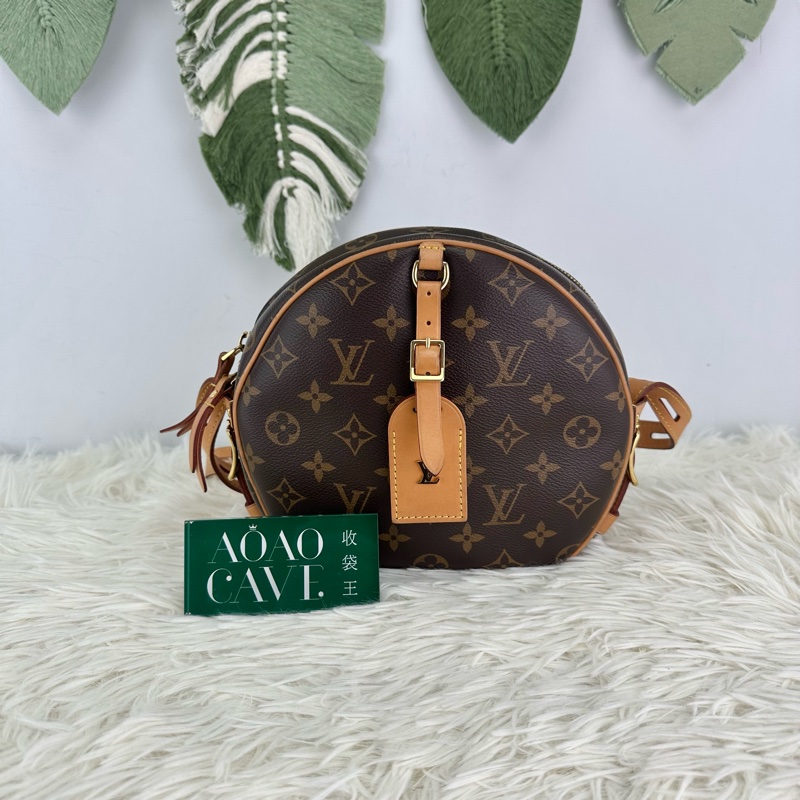 LV Boîte Chapeau Souple MM 老花大圓餅 晶片款單肩斜肩包-0
