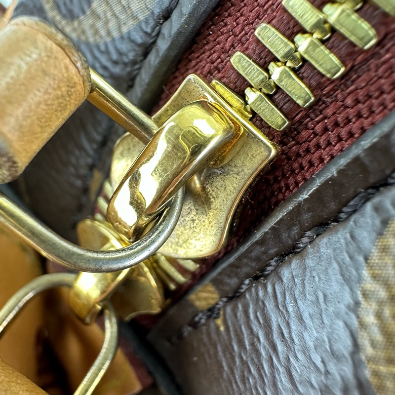 LV Boîte Chapeau Souple MM 老花大圓餅 晶片款單肩斜肩包-21