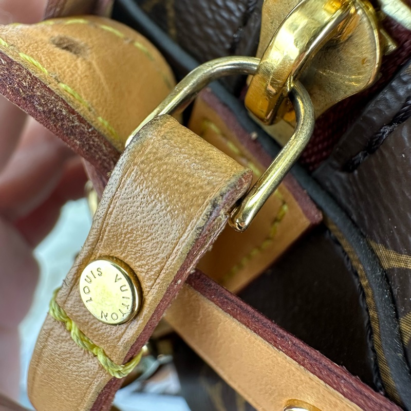 LV Boîte Chapeau Souple MM 老花大圓餅 晶片款單肩斜肩包-22