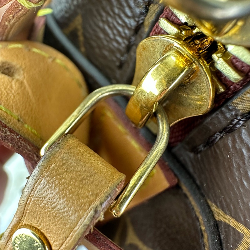 LV Boîte Chapeau Souple MM 老花大圓餅 晶片款單肩斜肩包-24