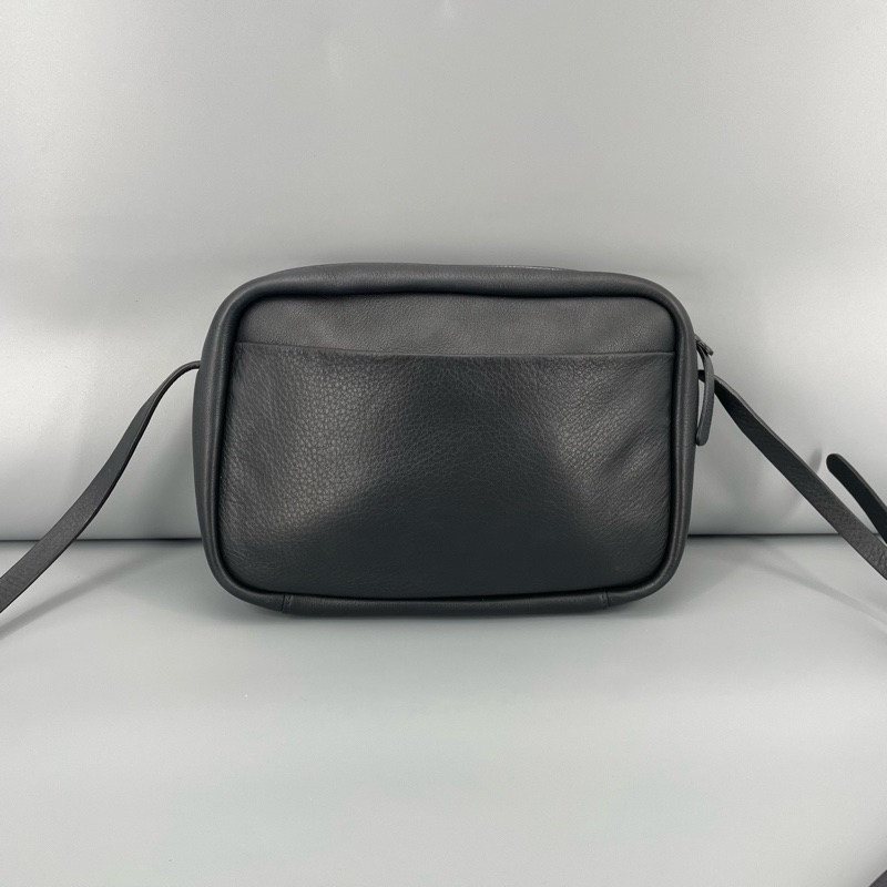Balenciaga 巴黎世家相機包單肩包 黑色 尺寸約23*17*4cm 男女可背-1
