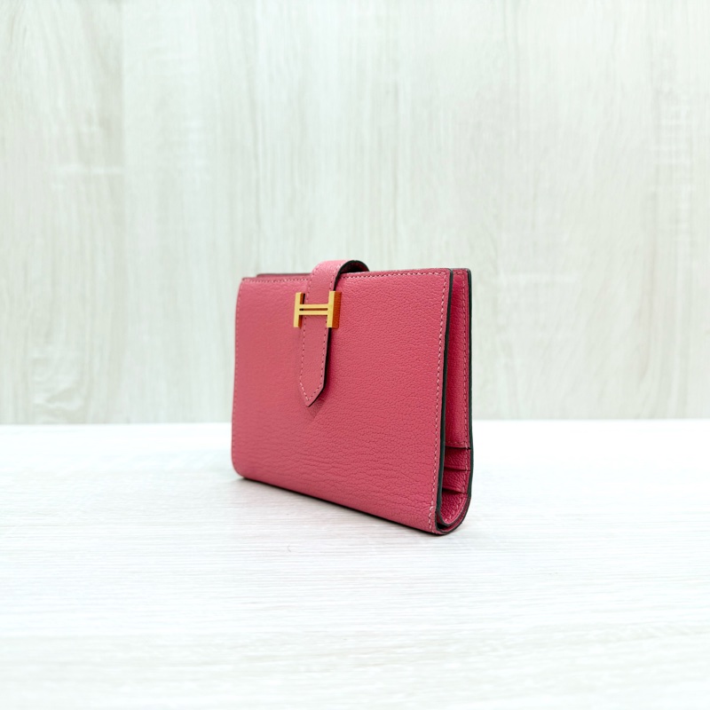 HERMES U5唇膏粉色山羊皮金釦H短夾-2