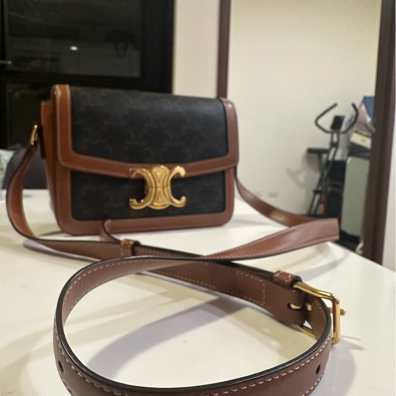 Celine CLASSIQUE TRIOMPHE標誌印花手袋-0