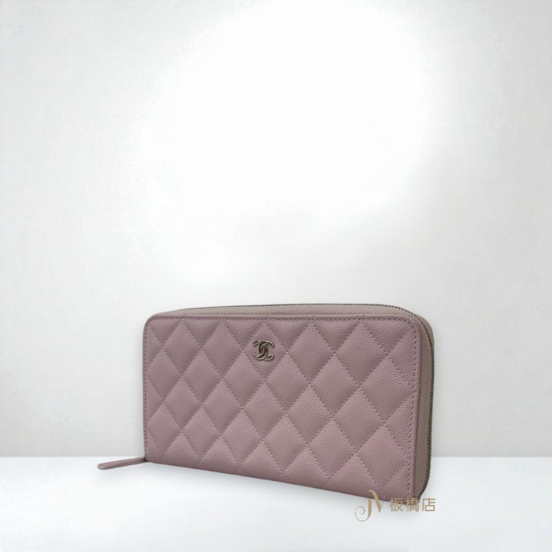 CHANEL 櫻花粉荔枝皮ㄇ拉長夾-1