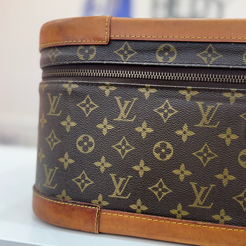 Louis Vuitton 大型金釦行李箱-10