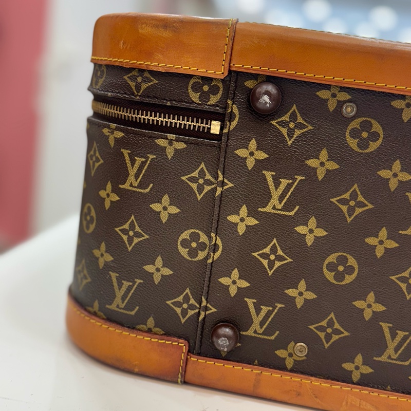 Louis Vuitton 大型金釦行李箱-17