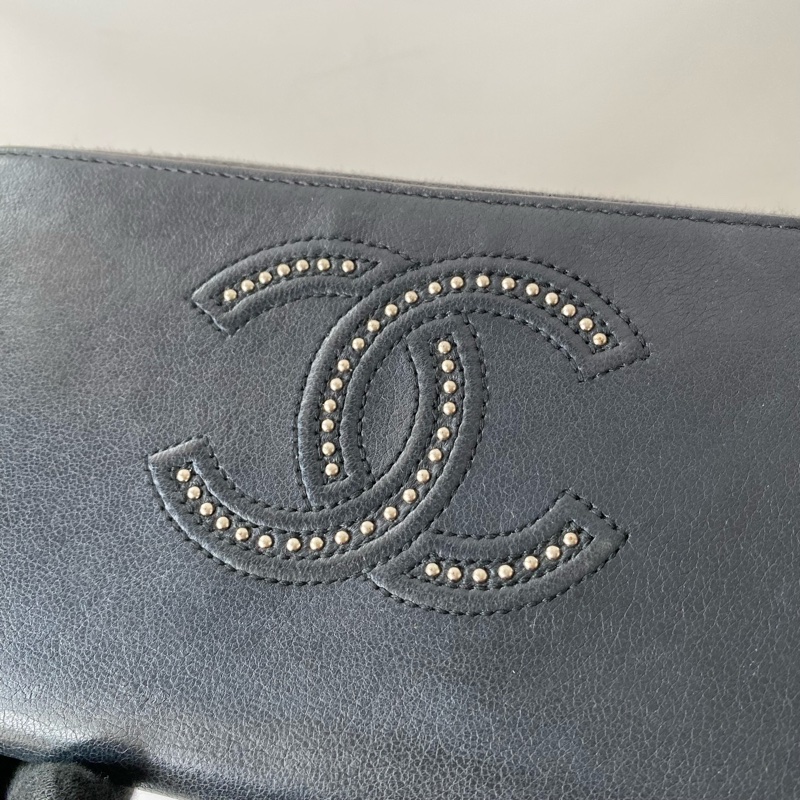 CHANEL 藍灰色 鉚釘 雙C 拉鍊 8卡 長夾 A80333-3