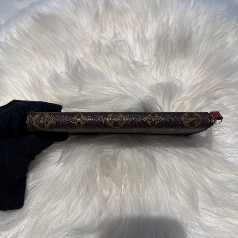 LV 老花拉鏈窄版長夾 內裡酒紅色-2
