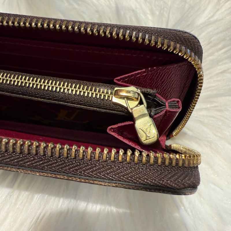 LV 老花拉鏈窄版長夾 內裡酒紅色-5