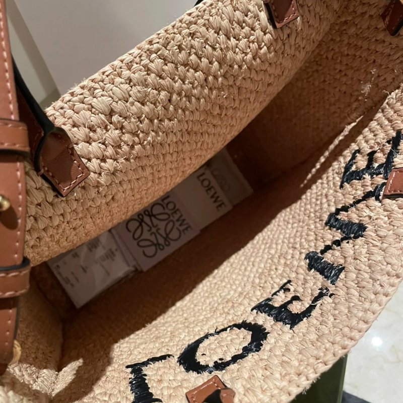 🎉新品好折扣✨Loewe 酒椰纖維標準 A4 草編包 附可斜背長肩帶 原色-5