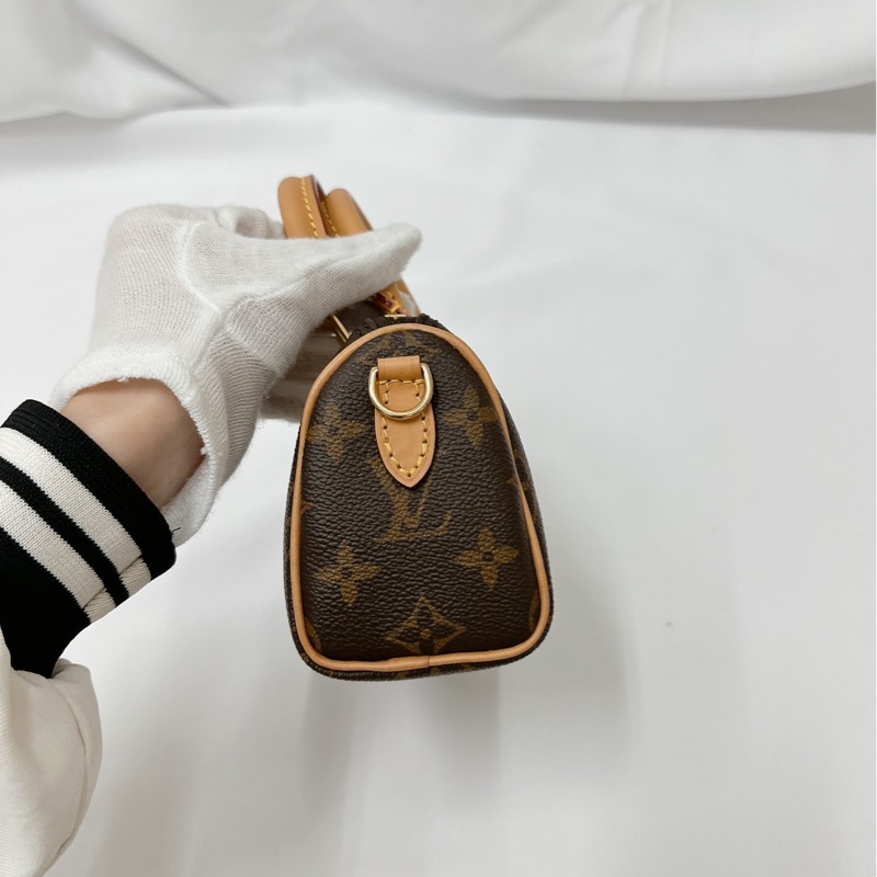莉亞精品♡ LV nano speedy 二手美包-4