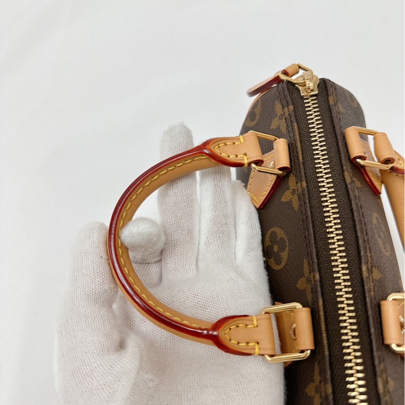 莉亞精品♡ LV nano speedy 二手美包-14