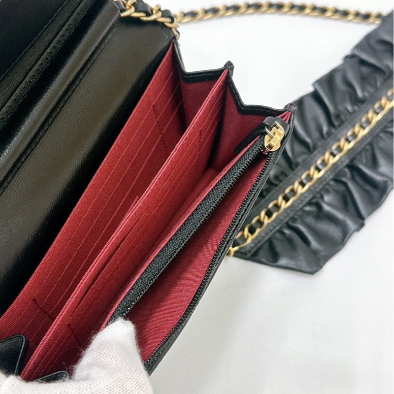 莉亞精品♡ Chanel 黑金荷葉邊包 二手美包-10