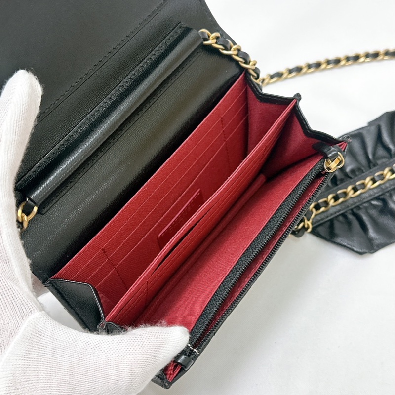 莉亞精品♡ Chanel 黑金荷葉邊包 二手美包-11