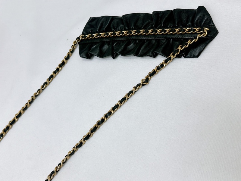 莉亞精品♡ Chanel 黑金荷葉邊包 二手美包-14